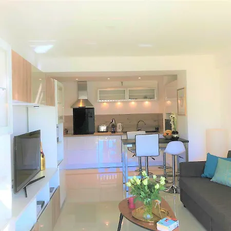 Appartement Cosy Calme Central-Terrasse Proche Palais Cannes Exterior foto